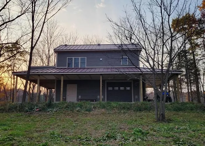 Modern, Bright & Calm 1 Bedroom / 1 Bath Farm Retreat